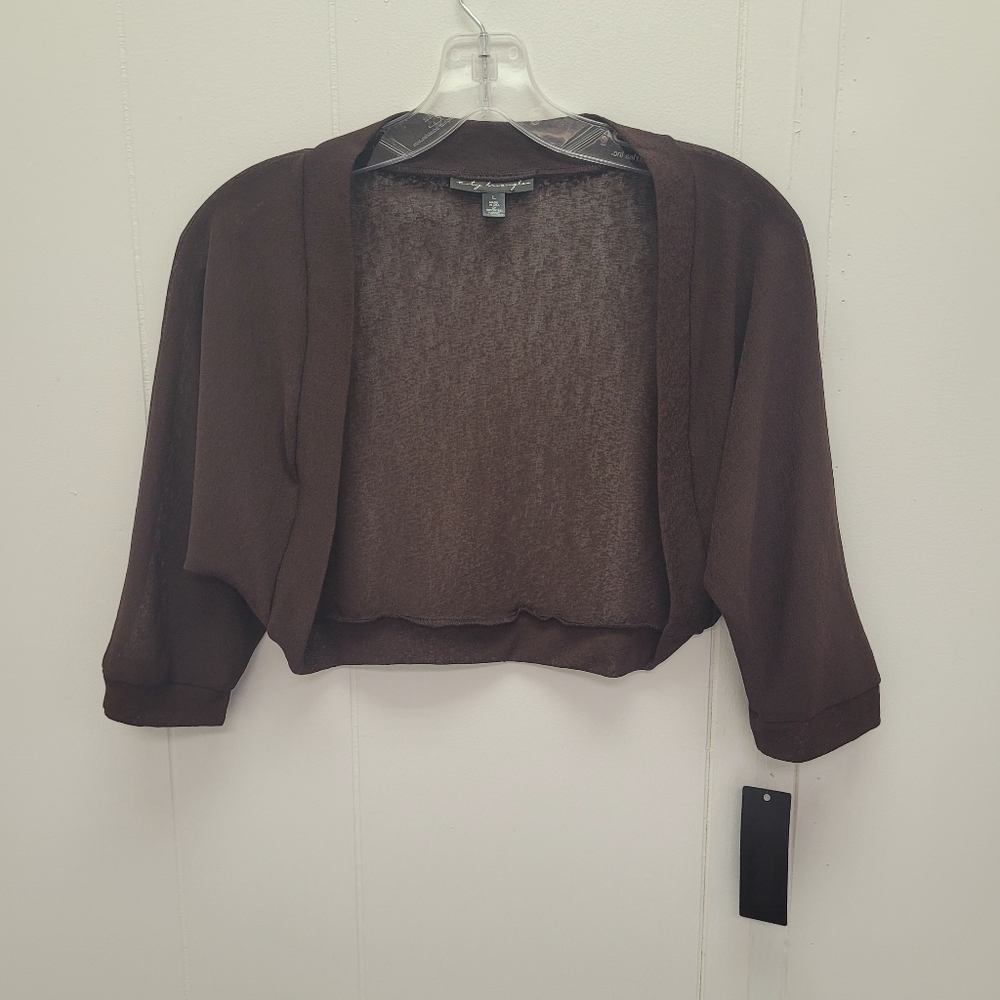 City Triangles Onion Skin Cropped Shrug